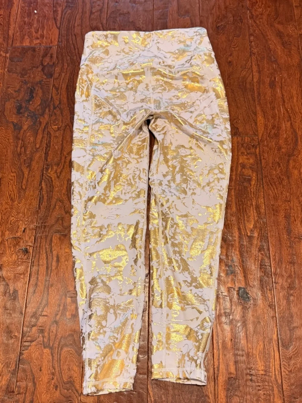 Lilly Pulitzer Luxletic Weekender Leggings in Shoreline Foil S